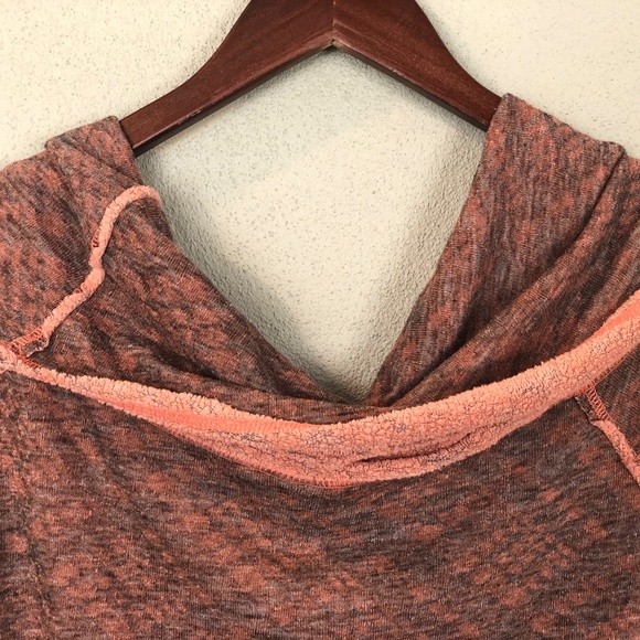 Pullover - Picture 2 of 5